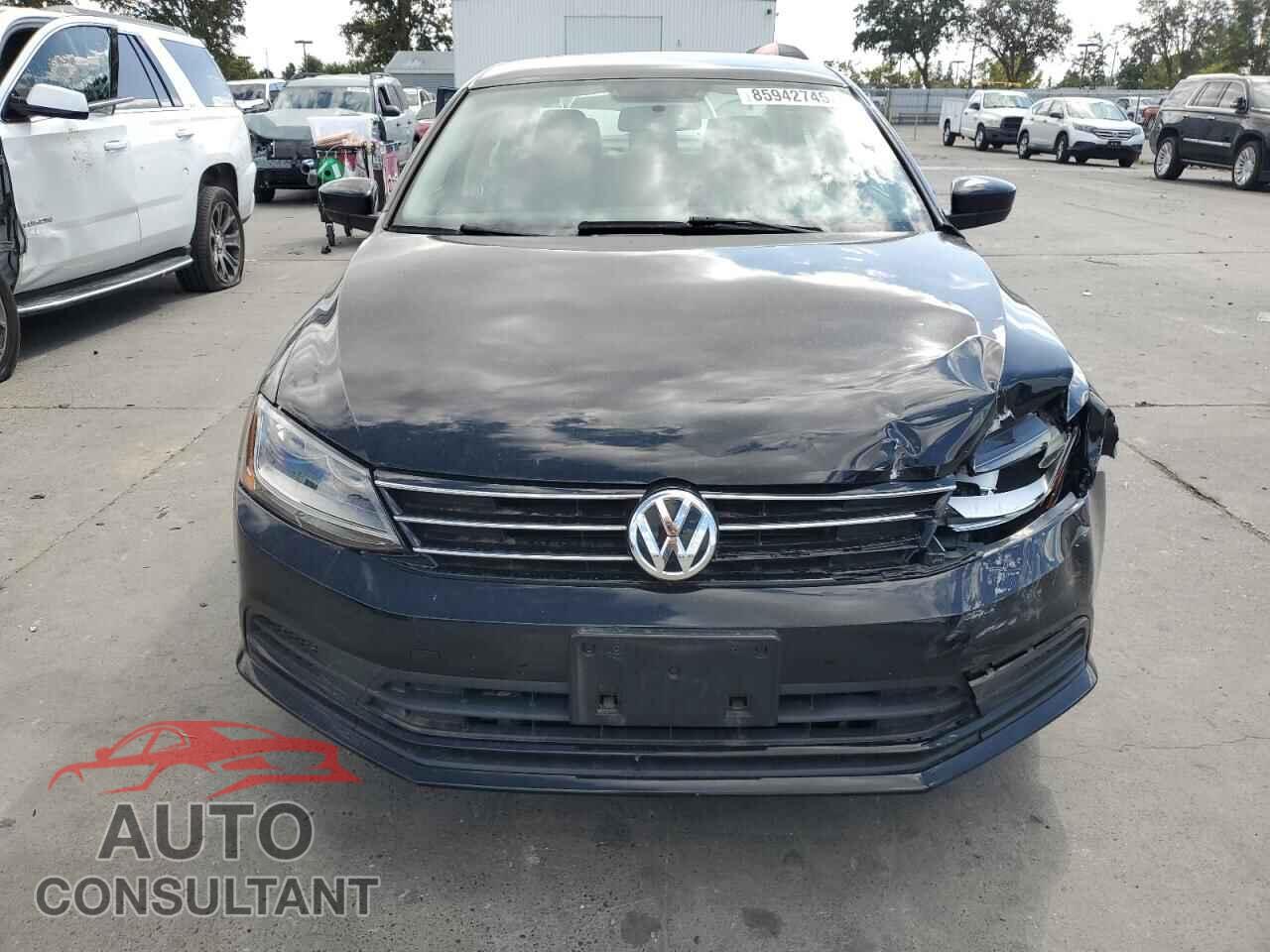 VOLKSWAGEN JETTA 2017 - 3VW2B7AJ3HM389452