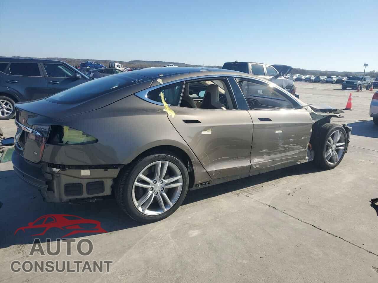 TESLA MODEL S 2016 - 5YJSA1E10GF128974