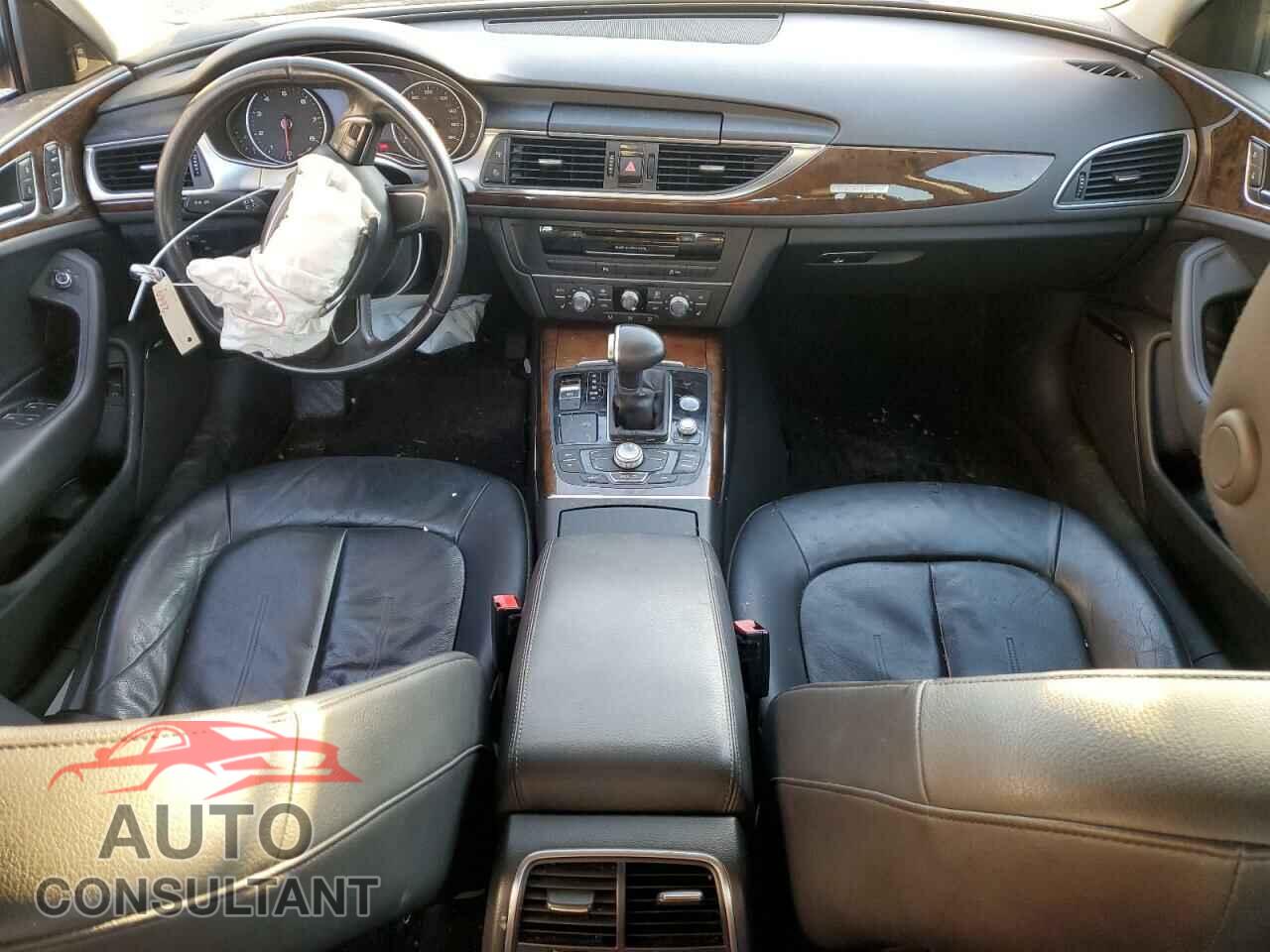 AUDI A6 2013 - WAUGFAFC4DN016907