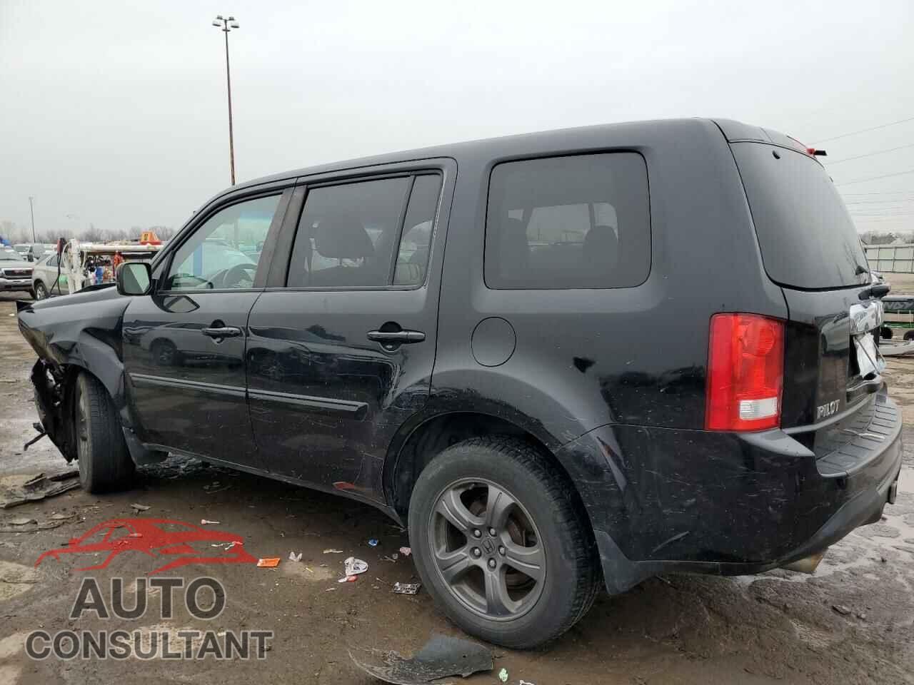 HONDA PILOT 2015 - 5FNYF4H36FB063444