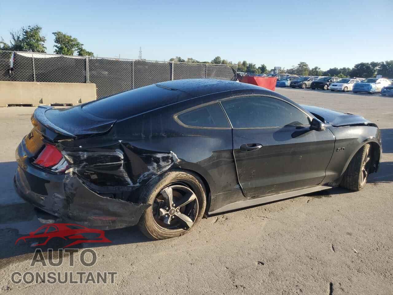 FORD MUSTANG 2018 - 1FA6P8CF9J5125884