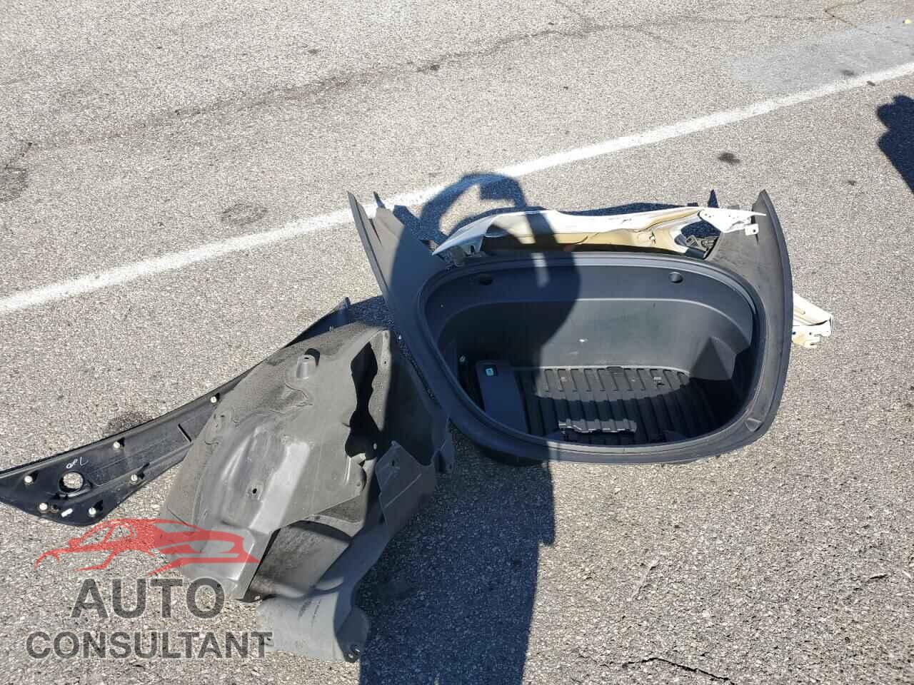 TESLA MODEL 3 2021 - 5YJ3E1EA8MF014631