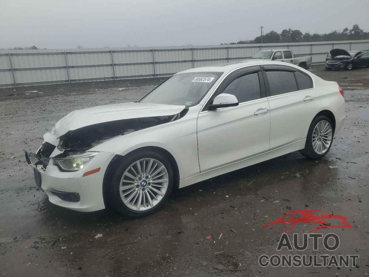 BMW 3 SERIES 2013 - WBA3B3G58DNR80139