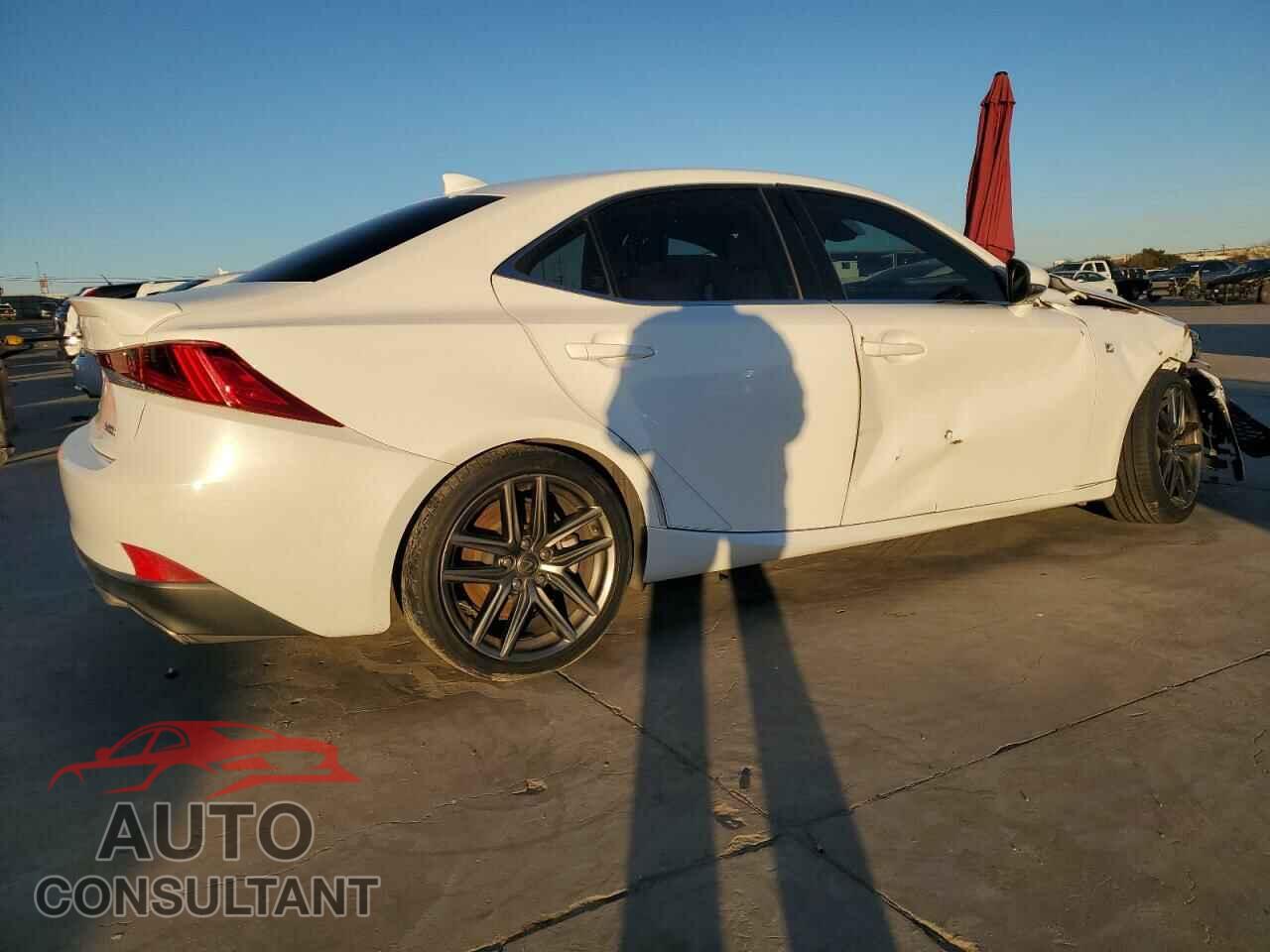 LEXUS IS 2017 - JTHBA1D27H5046428