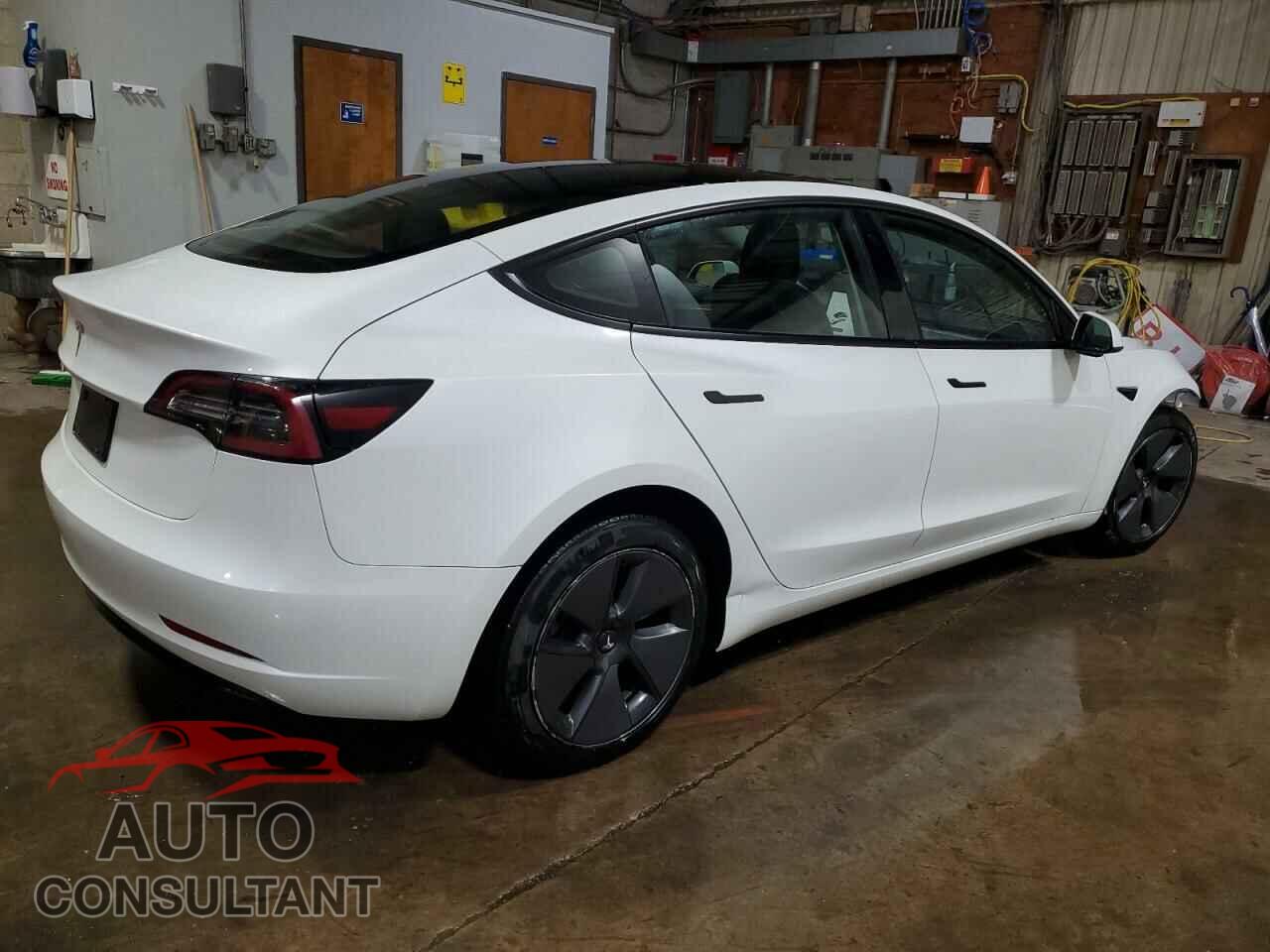 TESLA MODEL 3 2023 - 5YJ3E1EA0PF437627