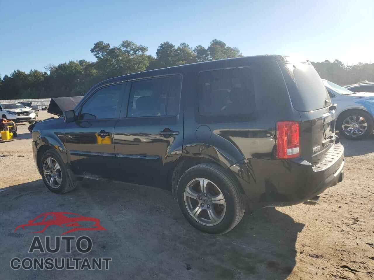 HONDA PILOT 2015 - 5FNYF3H33FB024403
