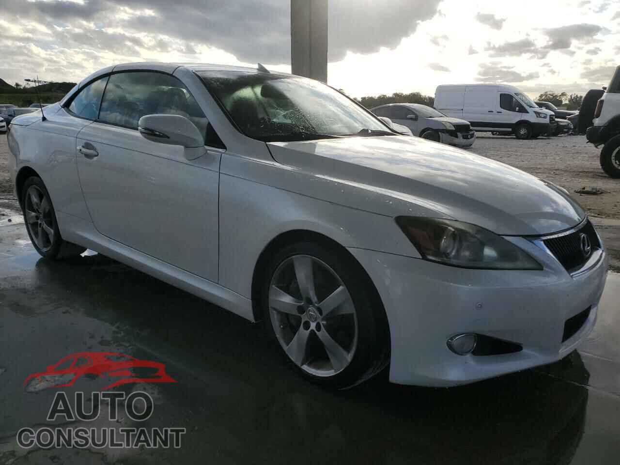 LEXUS IS 2011 - JTHFE2C22B2506200