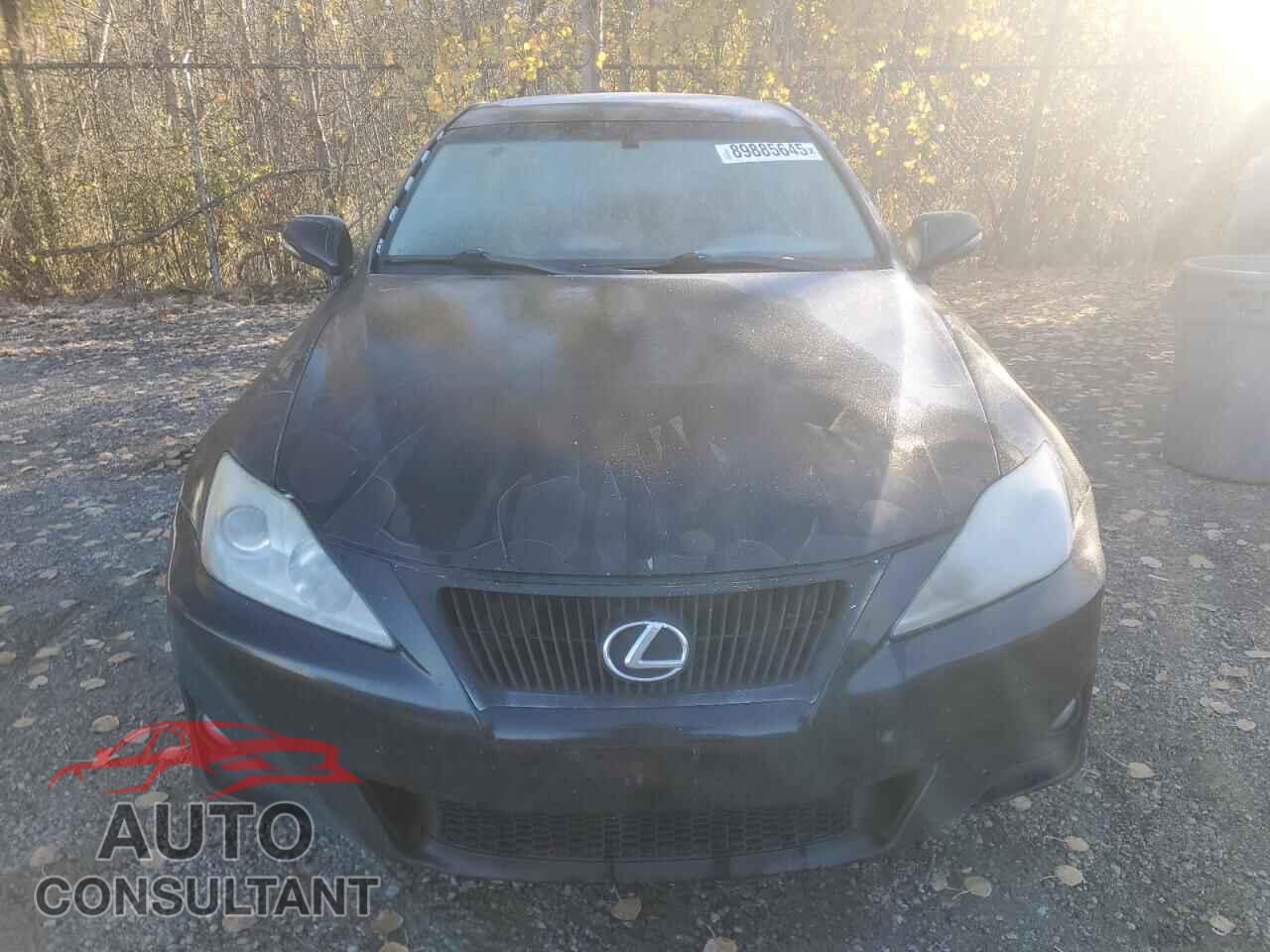 LEXUS IS 2011 - JTHCF5C23B5045167