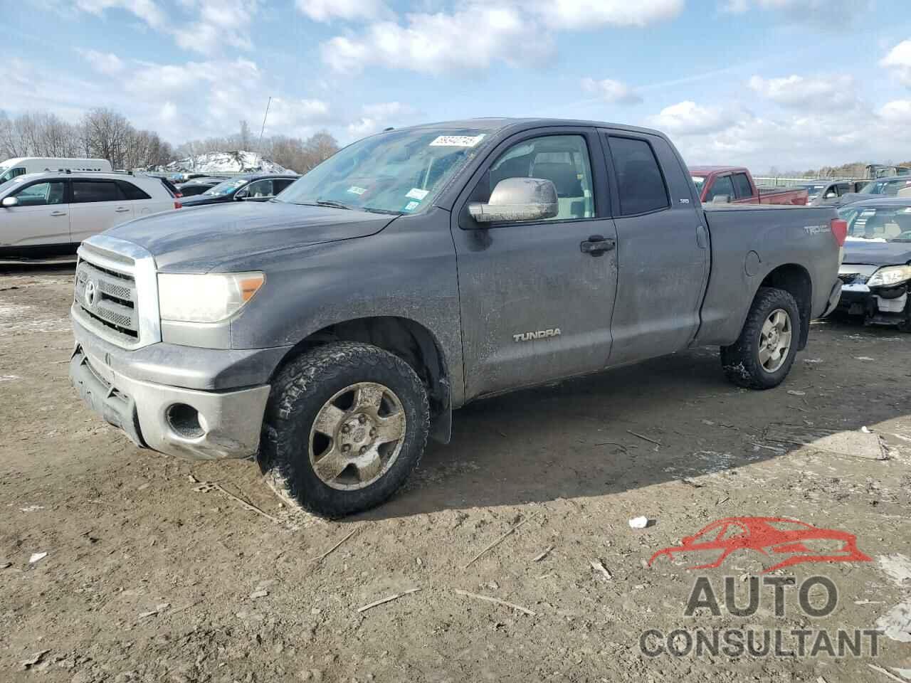TOYOTA TUNDRA 2013 - 5TFUM5F15DX042079
