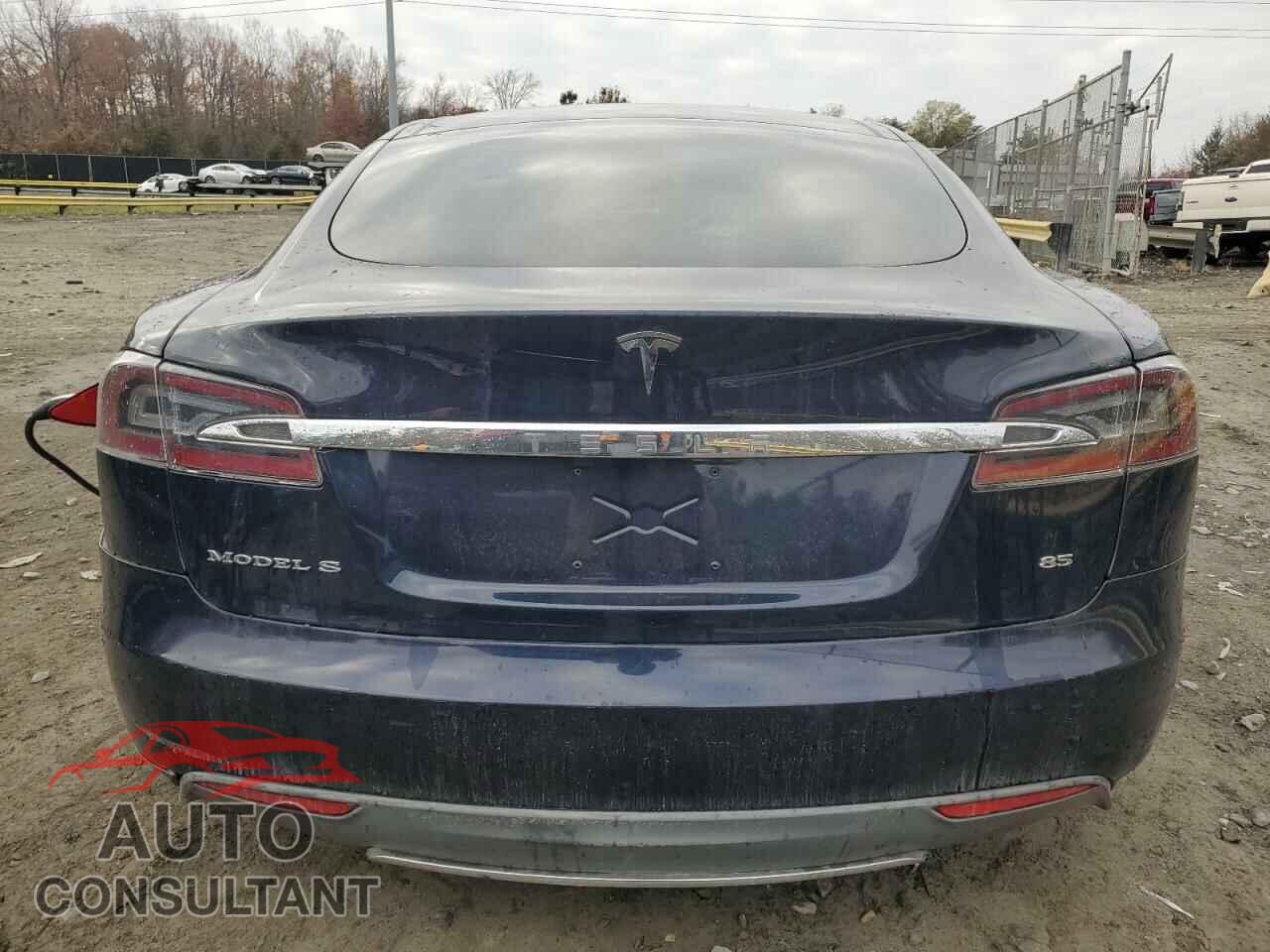 TESLA MODEL S 2013 - 5YJSA1DN1DFP09674