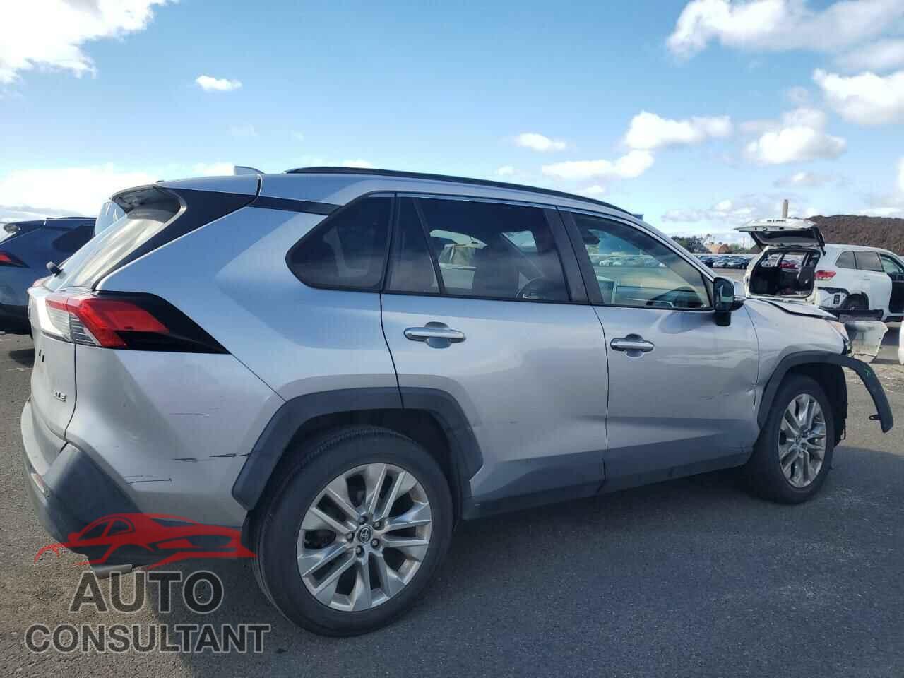 TOYOTA RAV4 2019 - JTMC1RFV6KD032433