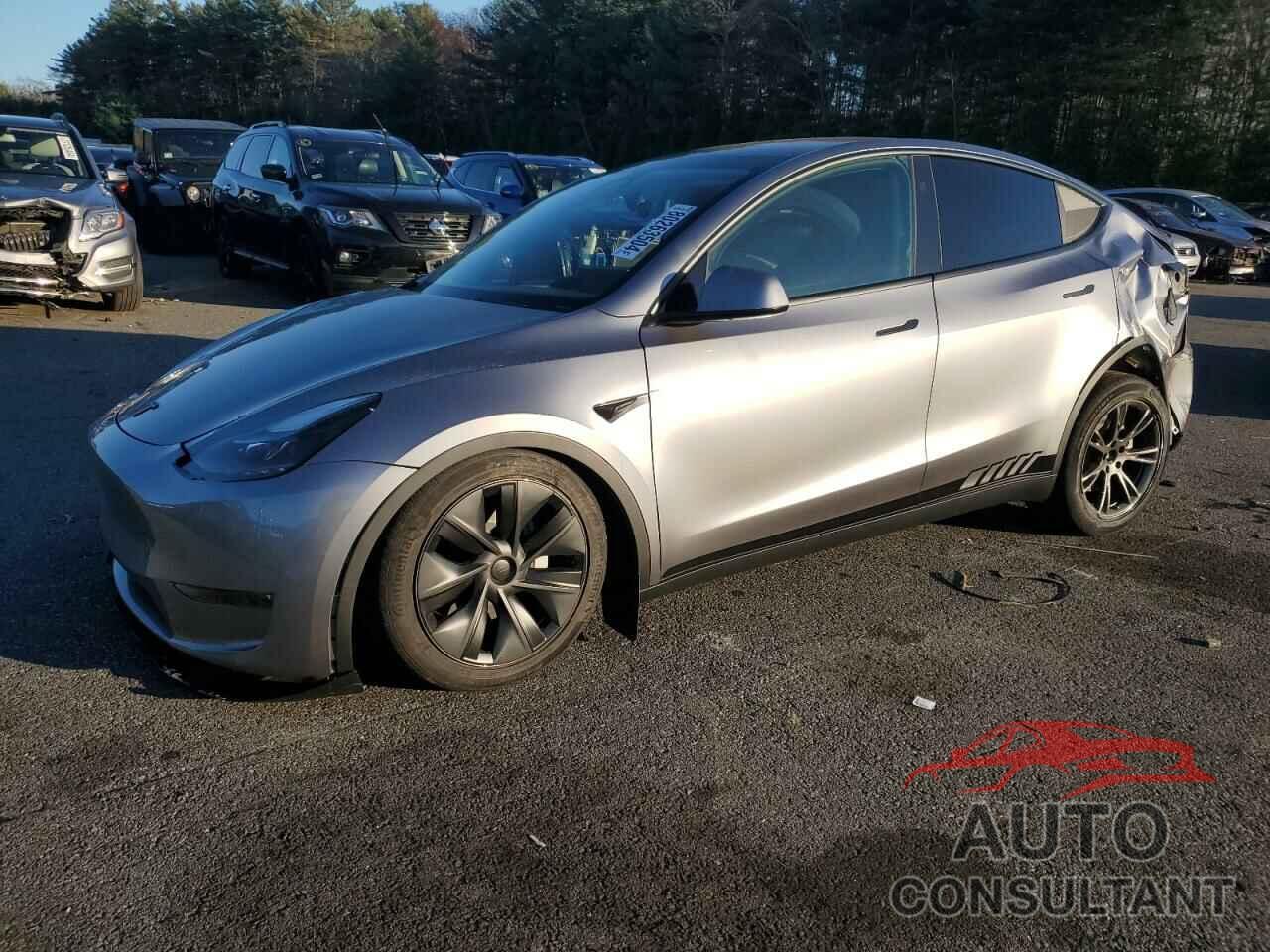 TESLA MODEL Y 2024 - 7SAYGDEEXRA300170