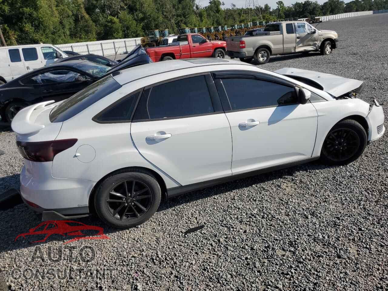 FORD FOCUS 2016 - 1FADP3F28GL272317
