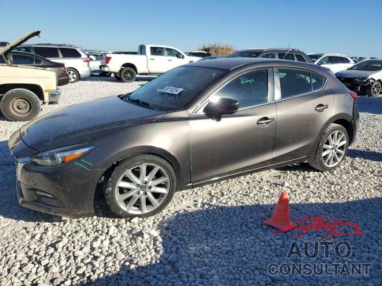 MAZDA 3 2017 - 3MZBN1L71HM120100
