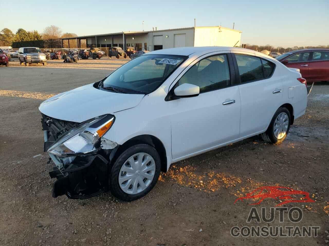 NISSAN VERSA 2018 - 3N1CN7AP8JL884098