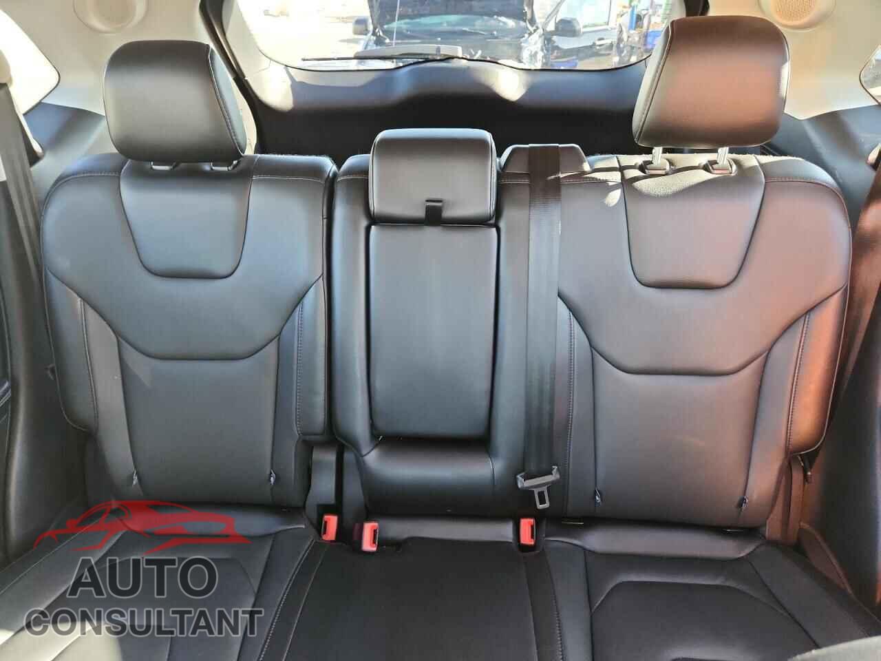FORD EDGE 2017 - 2FMPK4K93HBC04583