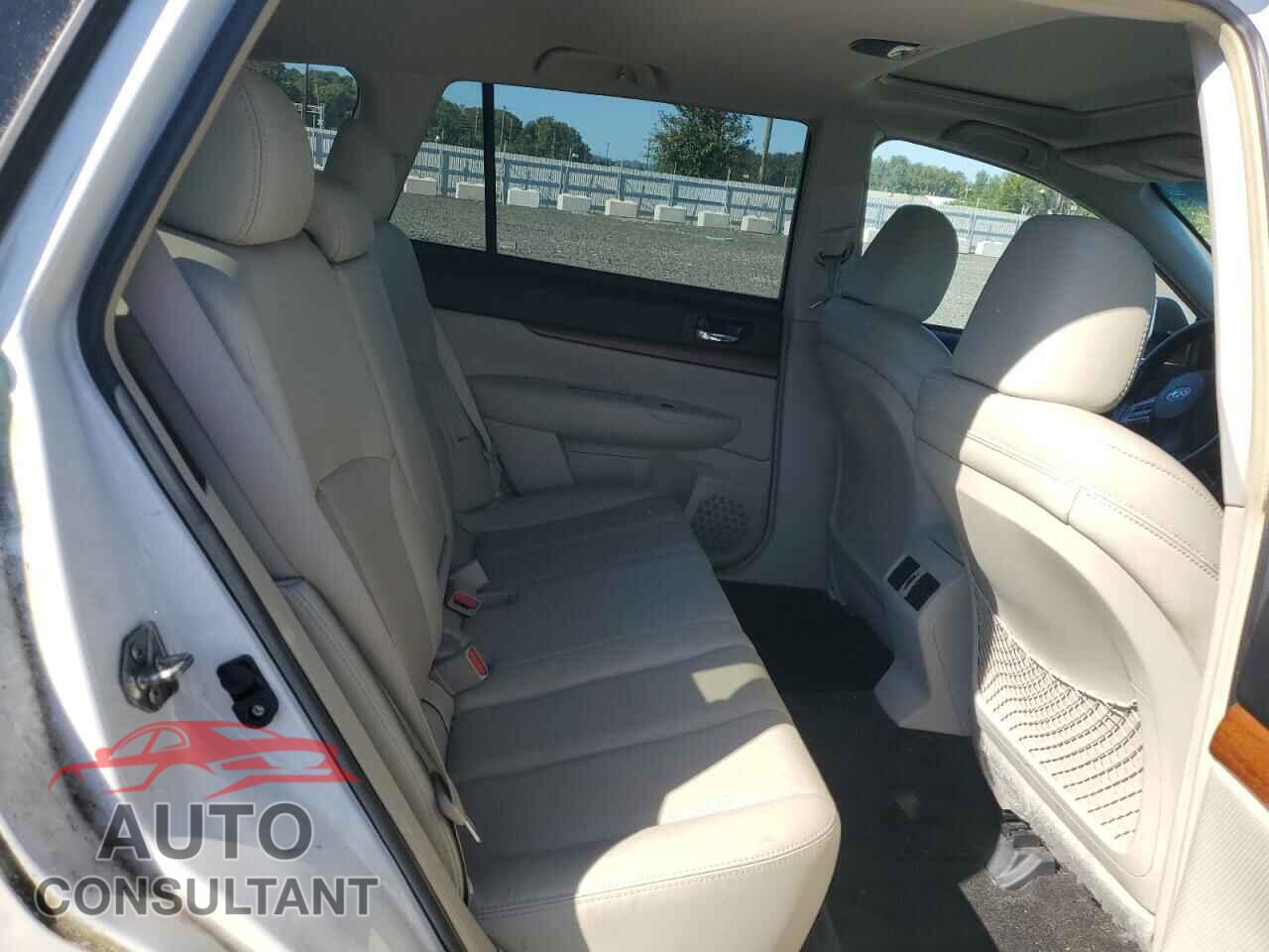 SUBARU OUTBACK 2013 - 4S4BRBLC2D3238237