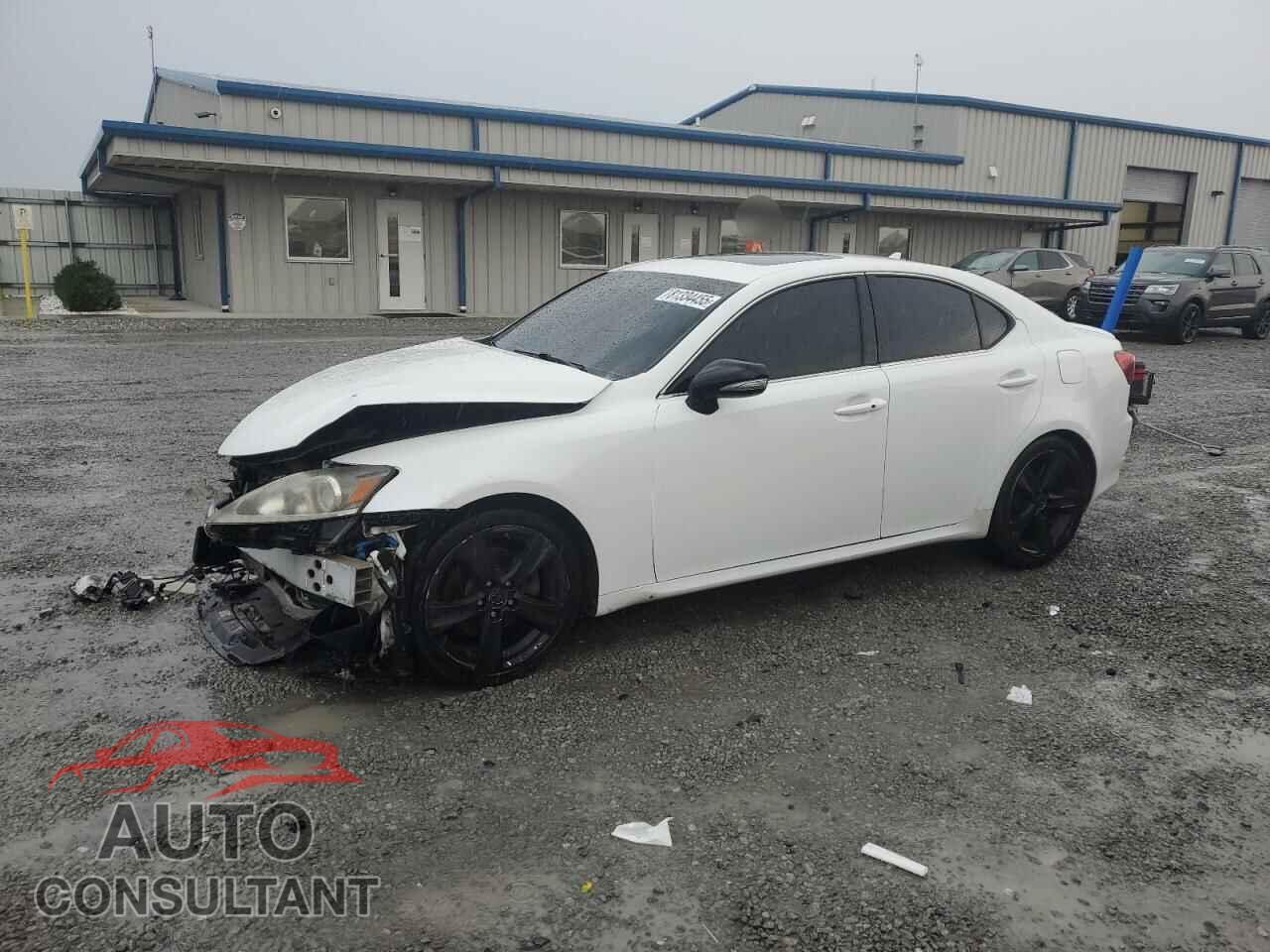 LEXUS IS 2011 - JTHBF5C28B5135443