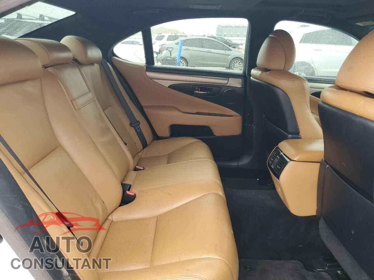 LEXUS LS460 2014 - JTHCL5EF4E5022669