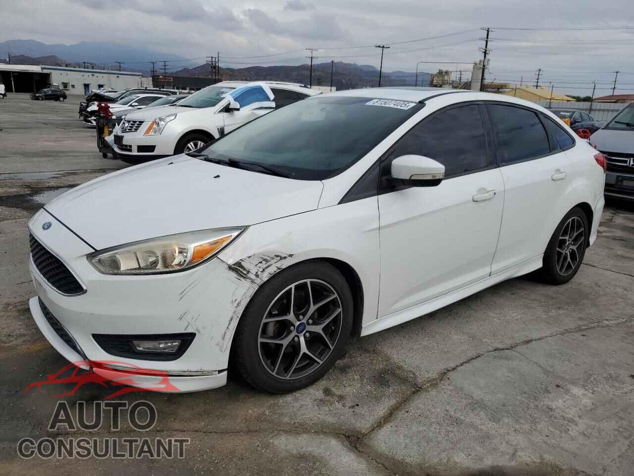 FORD FOCUS 2016 - 1FADP3F27GL372618