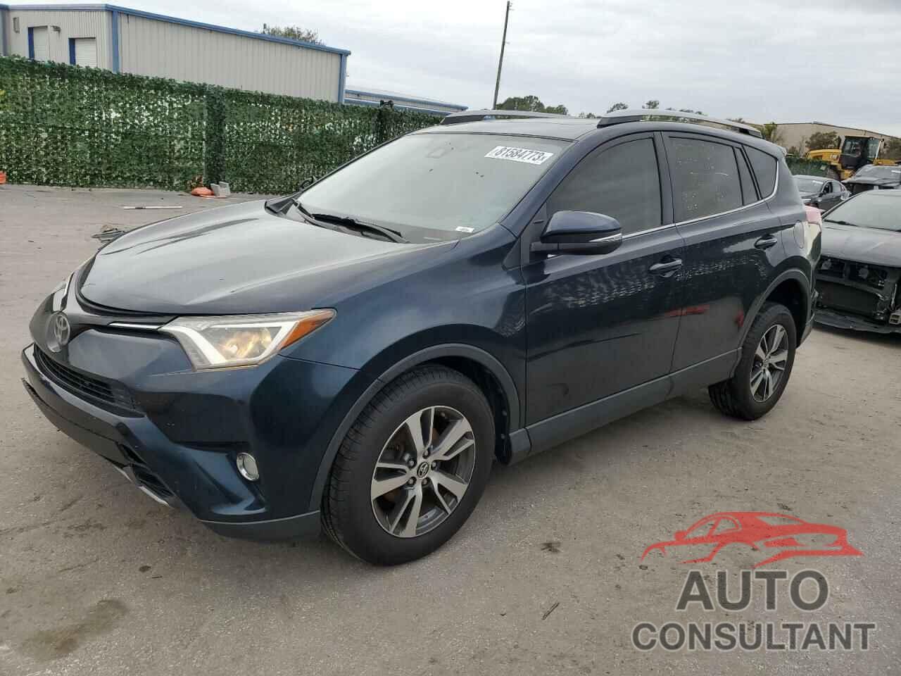 TOYOTA RAV4 2017 - JTMWFREV1HJ115567