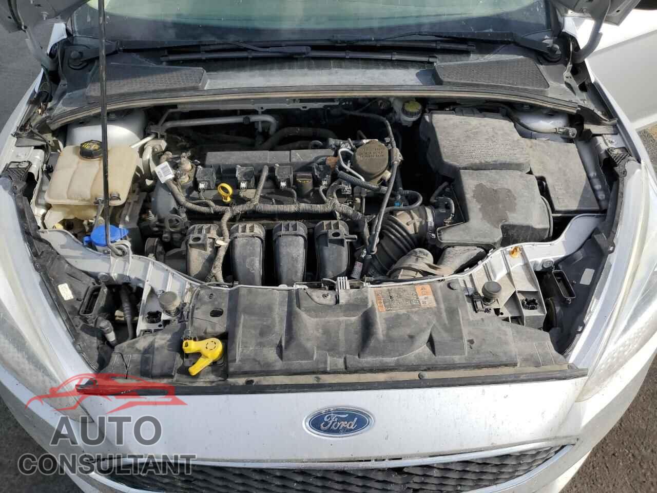 FORD FOCUS 2015 - 1FADP3E25FL380099