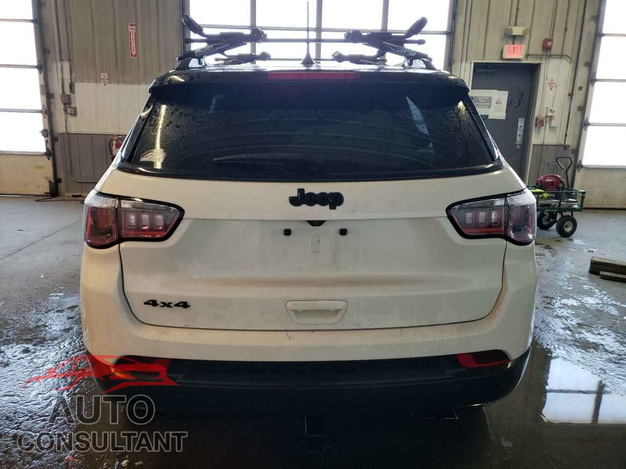 JEEP COMPASS 2019 - 3C4NJDBB9KT621252