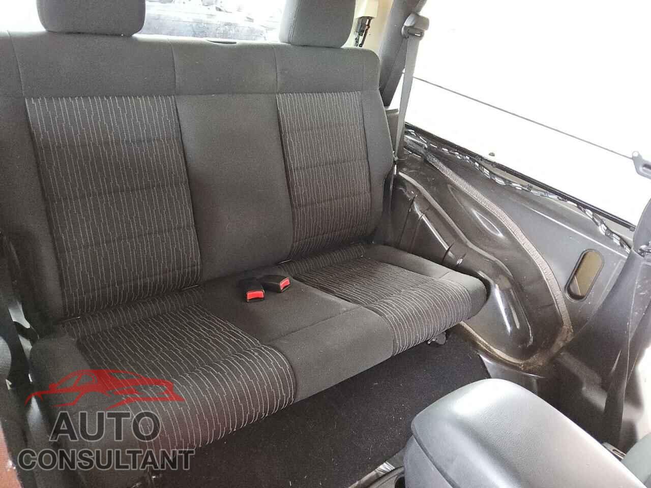 JEEP WRANGLER 2011 - 1J4AA2D14BL595317