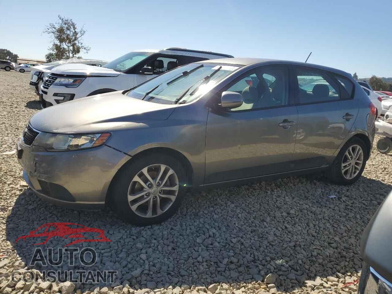 KIA FORTE 2011 - KNAFU5A29B5397982