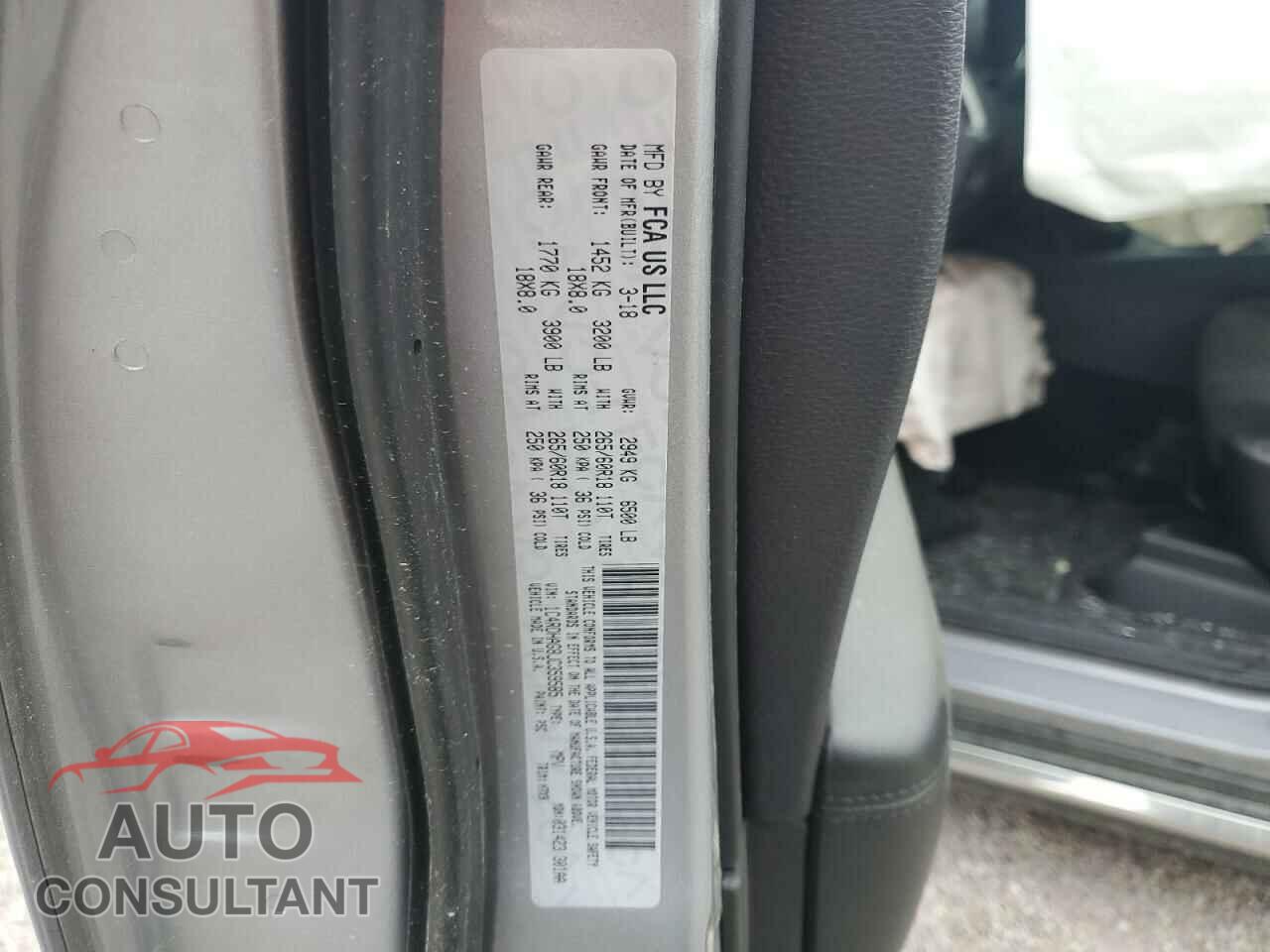 DODGE DURANGO 2018 - 1C4RDHAG8JC359585
