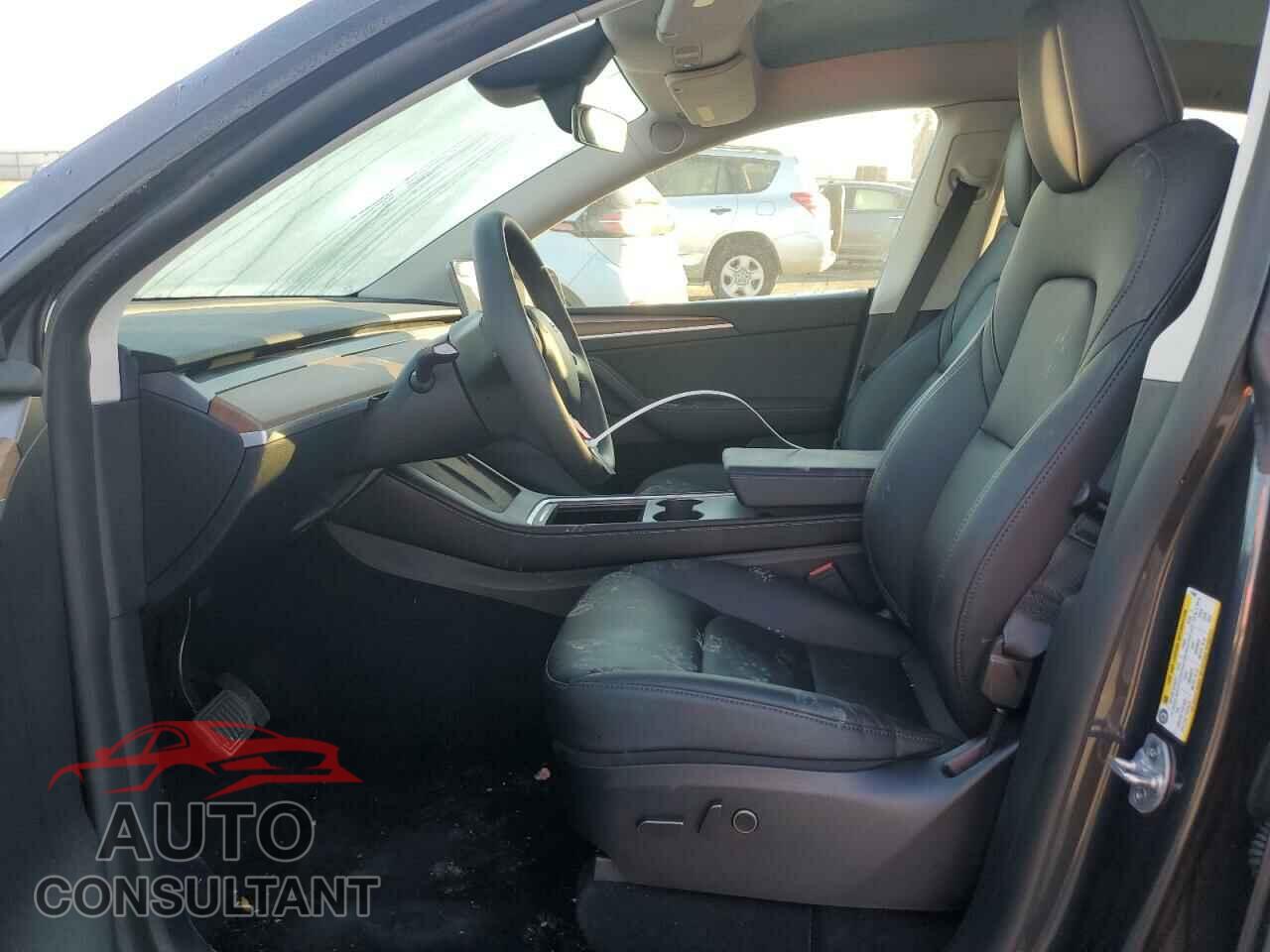 TESLA MODEL Y 2024 - 7SAYGDED4RF124582