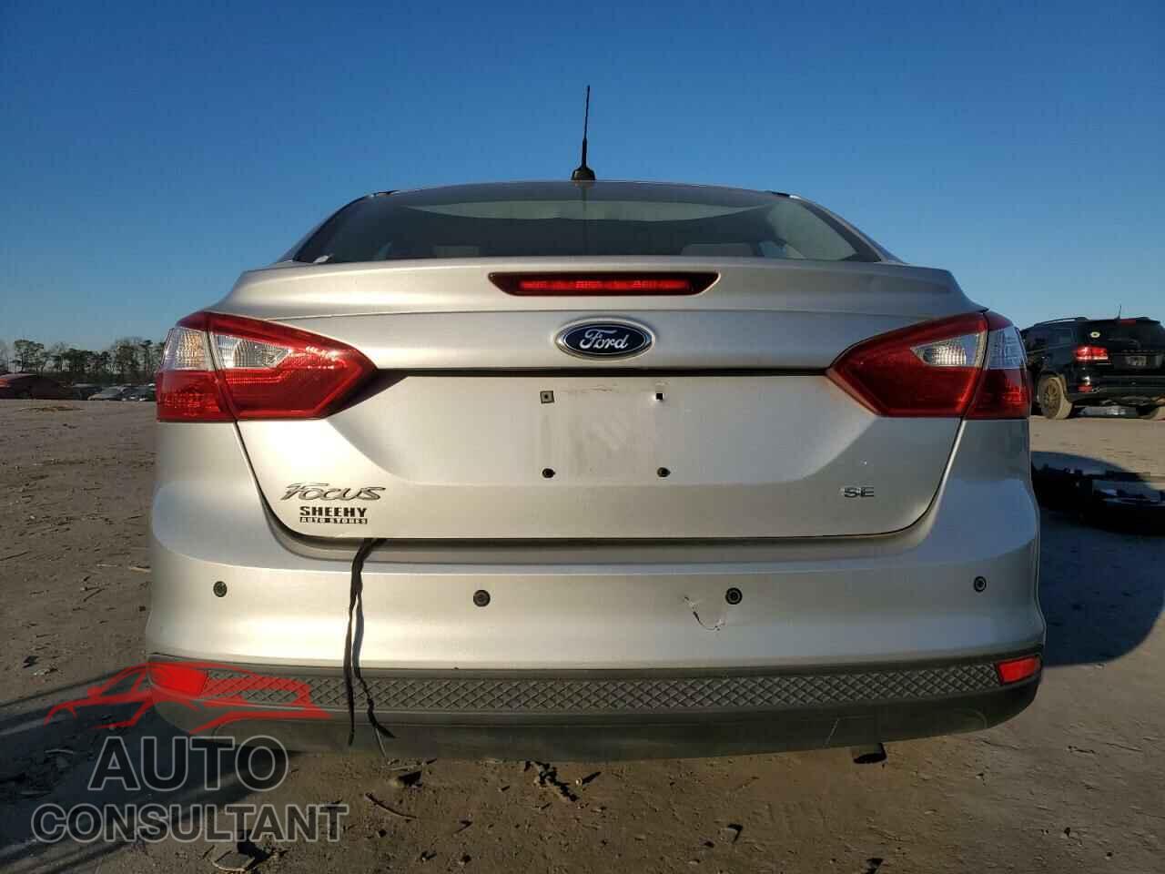 FORD FOCUS 2014 - 1FADP3F27EL417294