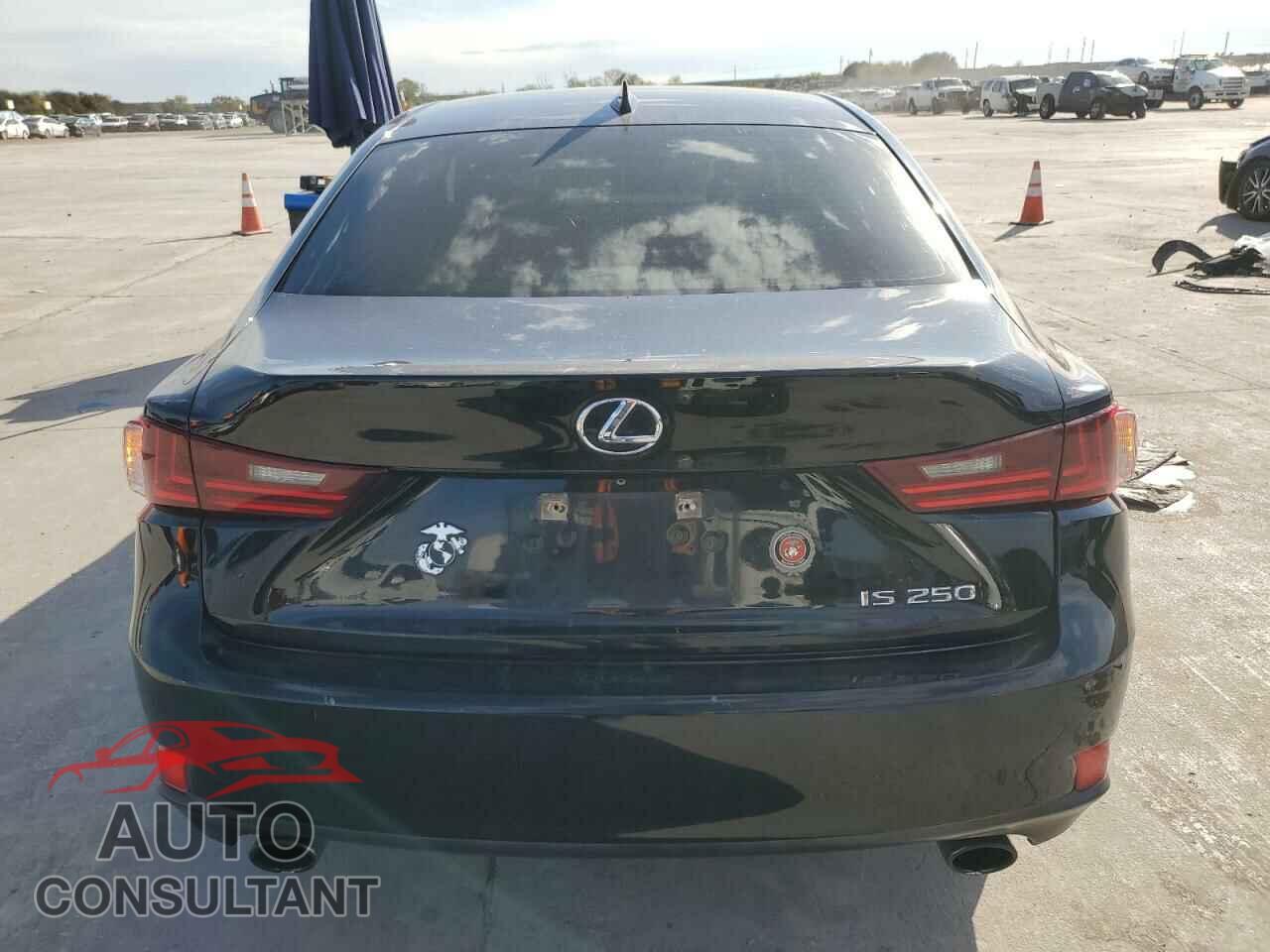 LEXUS IS 2014 - JTHBF1D26E5007245