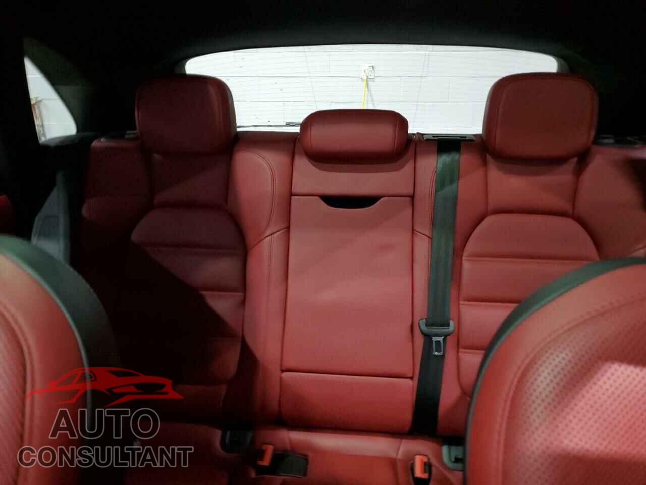 PORSCHE MACAN 2016 - WP1AF2A55GLB92502