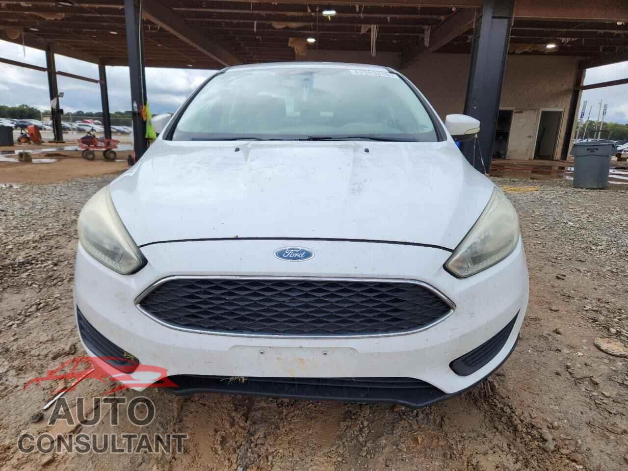 FORD FOCUS 2015 - 1FADP3F22FL336947