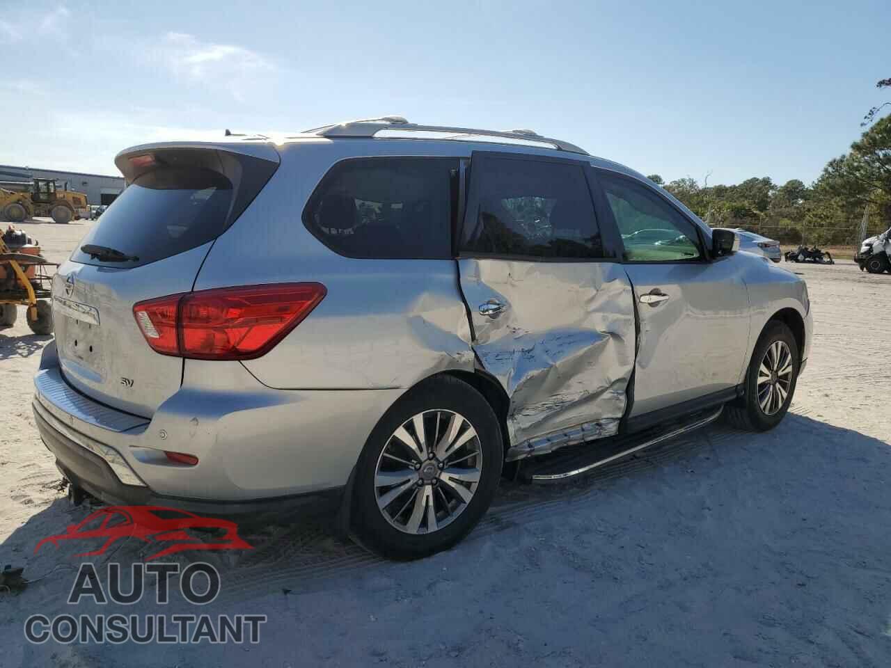 NISSAN PATHFINDER 2018 - 5N1DR2MN1JC638357