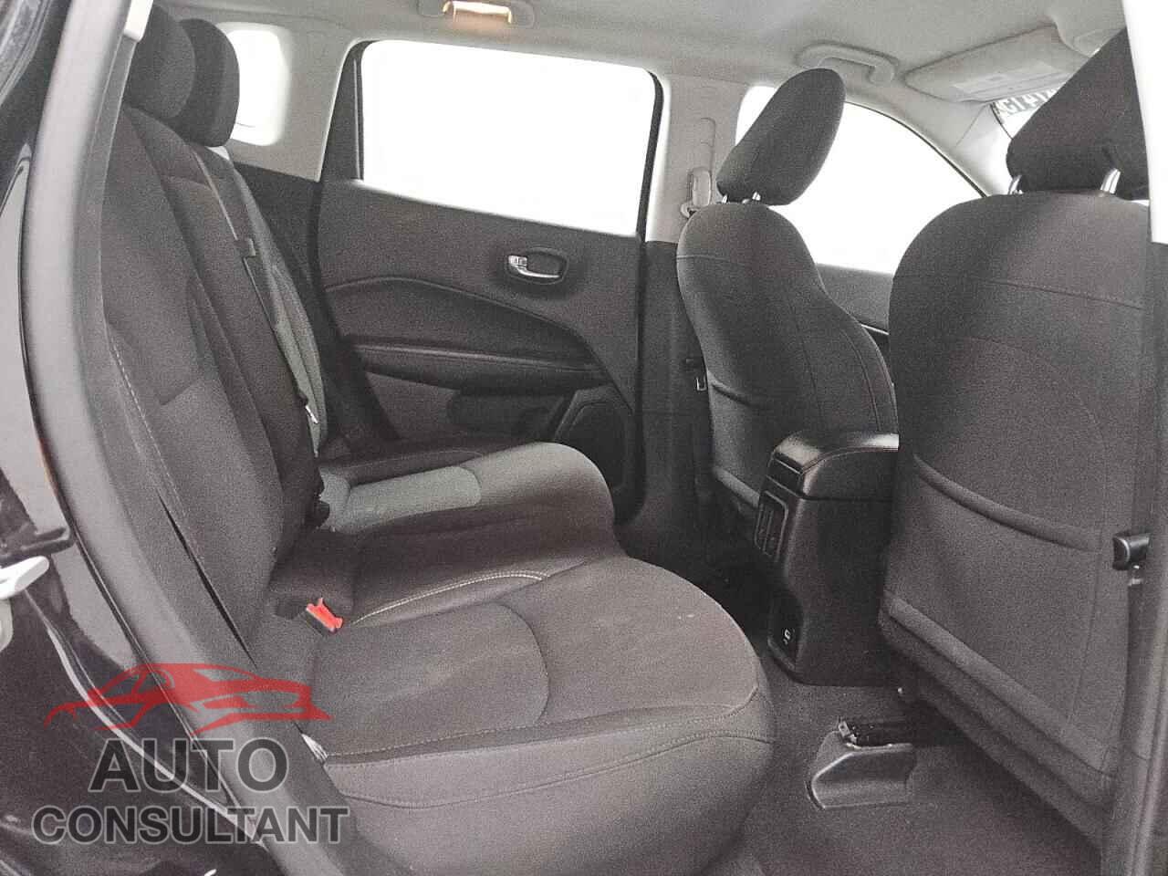 JEEP COMPASS 2020 - 3C4NJDAB0LT197401