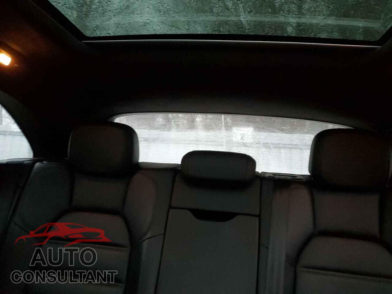 PORSCHE MACAN 2015 - WP1AF1A55FLB97028