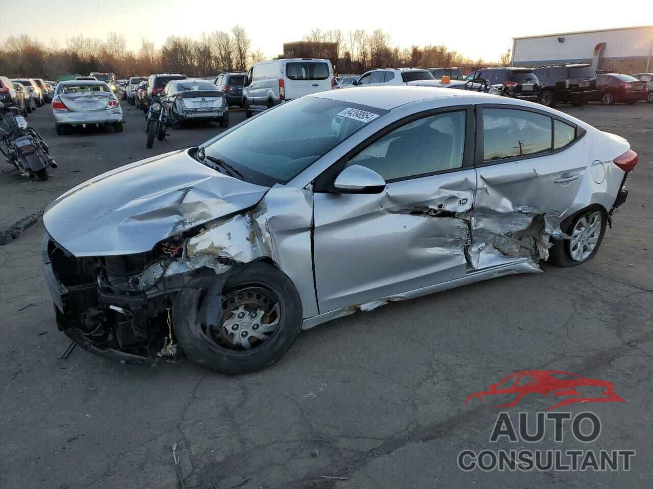 HYUNDAI ELANTRA 2018 - 5NPD74LF7JH273137