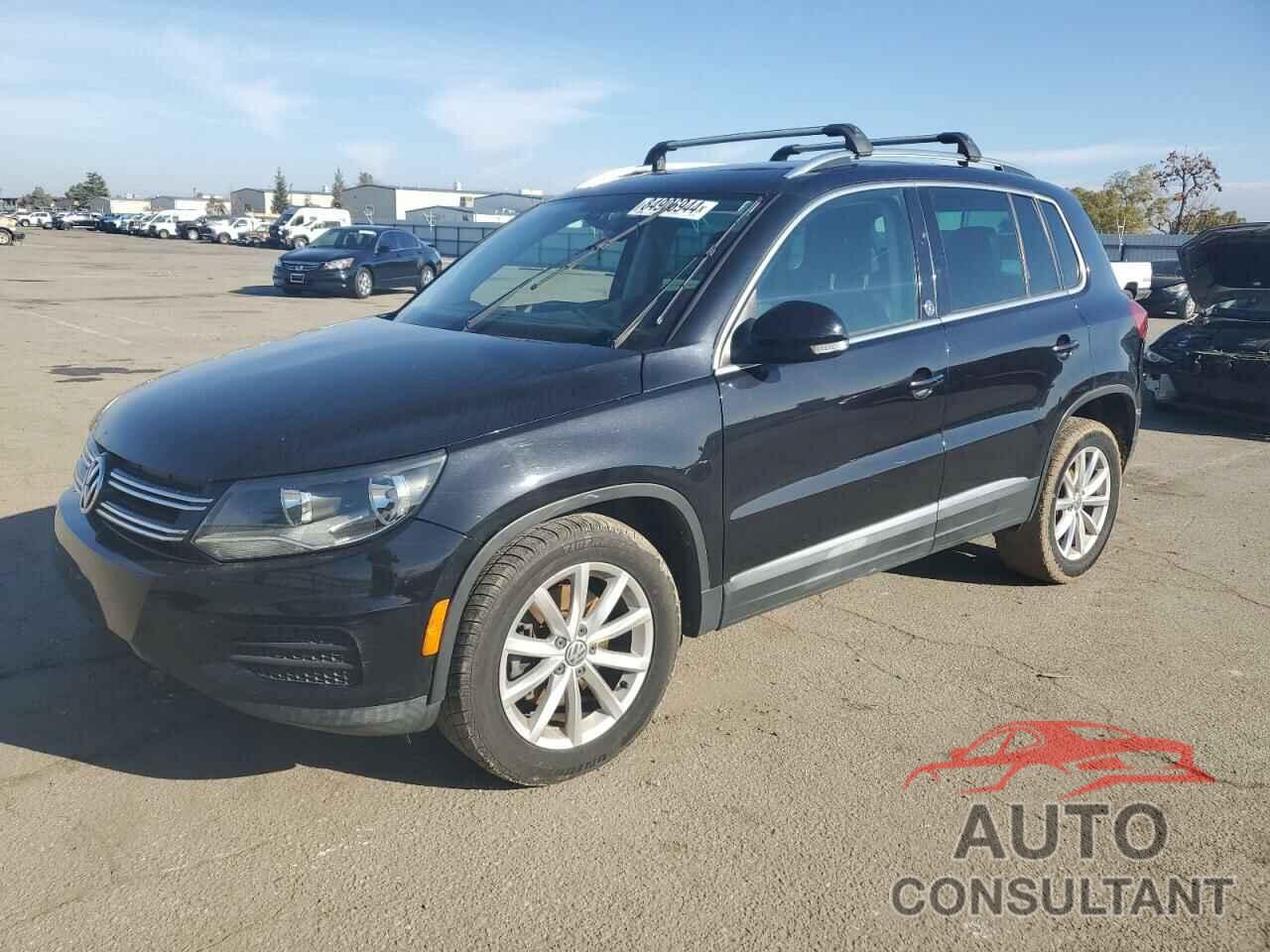 VOLKSWAGEN TIGUAN 2017 - WVGRV7AXXHW507456