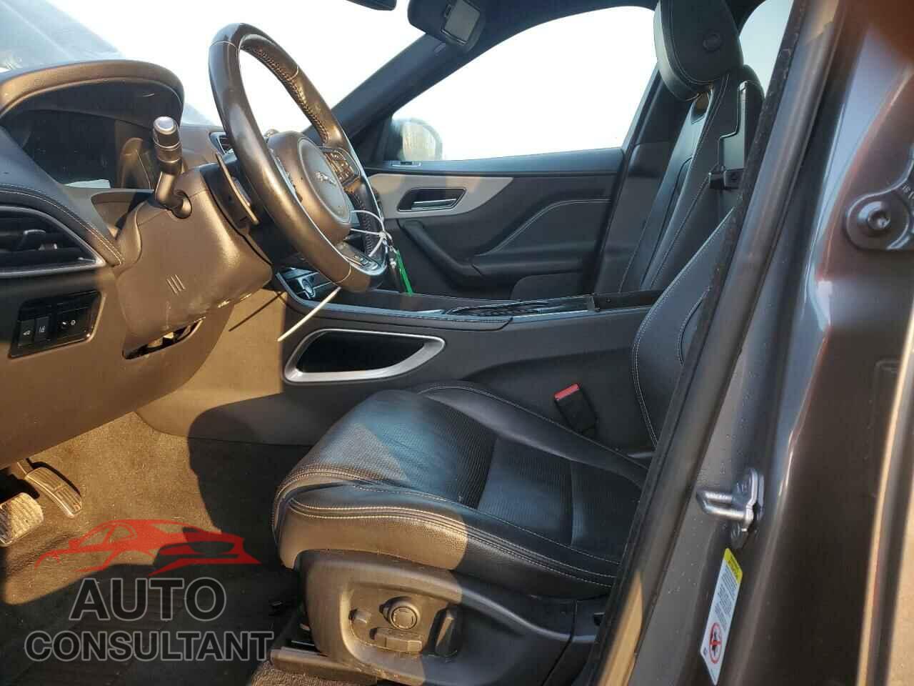 JAGUAR F-PACE 2017 - SADCL2BV3HA054511