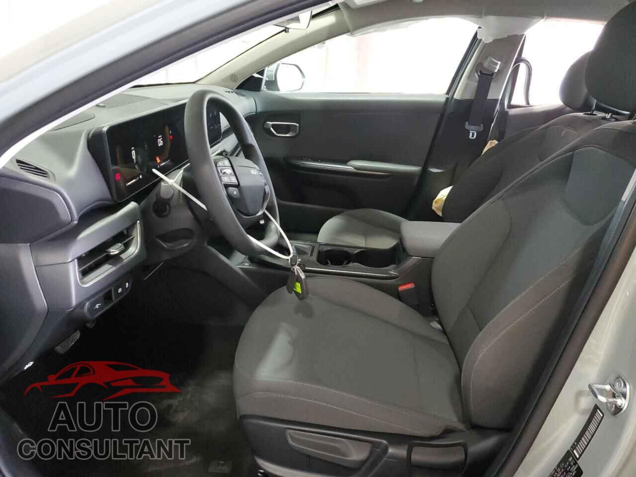 KIA K4 LX 2025 - 3KPFT4DE6SE104081