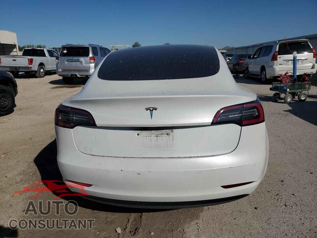 TESLA MODEL 3 2020 - 5YJ3E1EA4LF746138