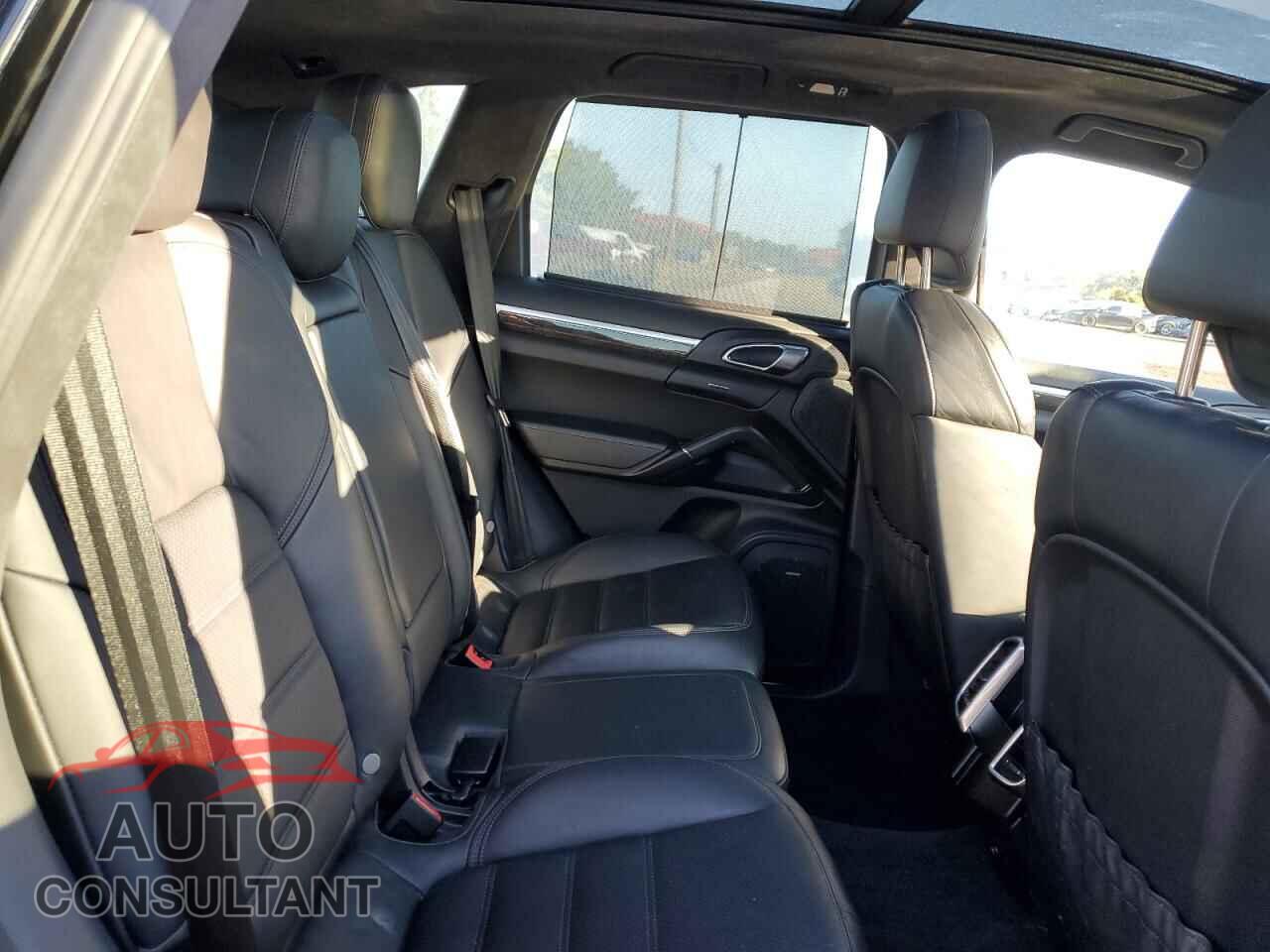 PORSCHE CAYENNE 2013 - WP1AD2A21DLA79279
