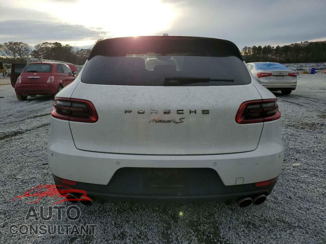 PORSCHE MACAN 2015 - WP1AB2A57FLB44221