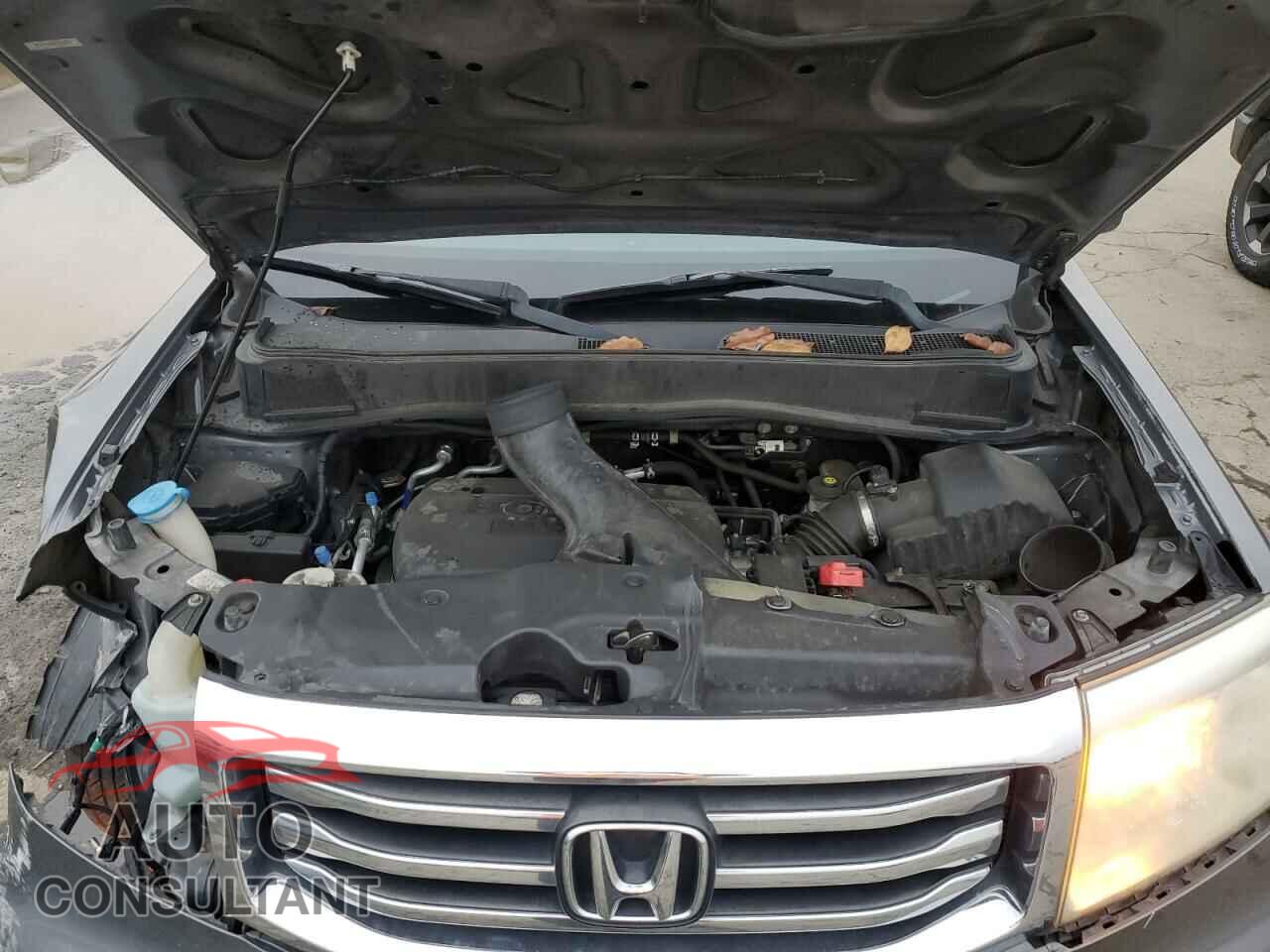 HONDA PILOT 2012 - 5FNYF4H50CB024927