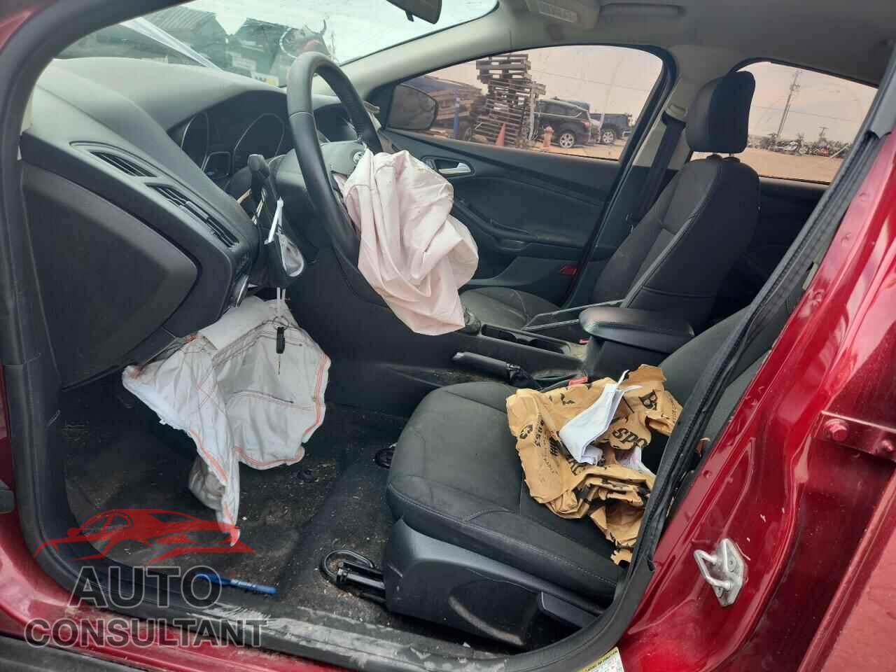 FORD FOCUS 2017 - 1FADP3F27HL209260