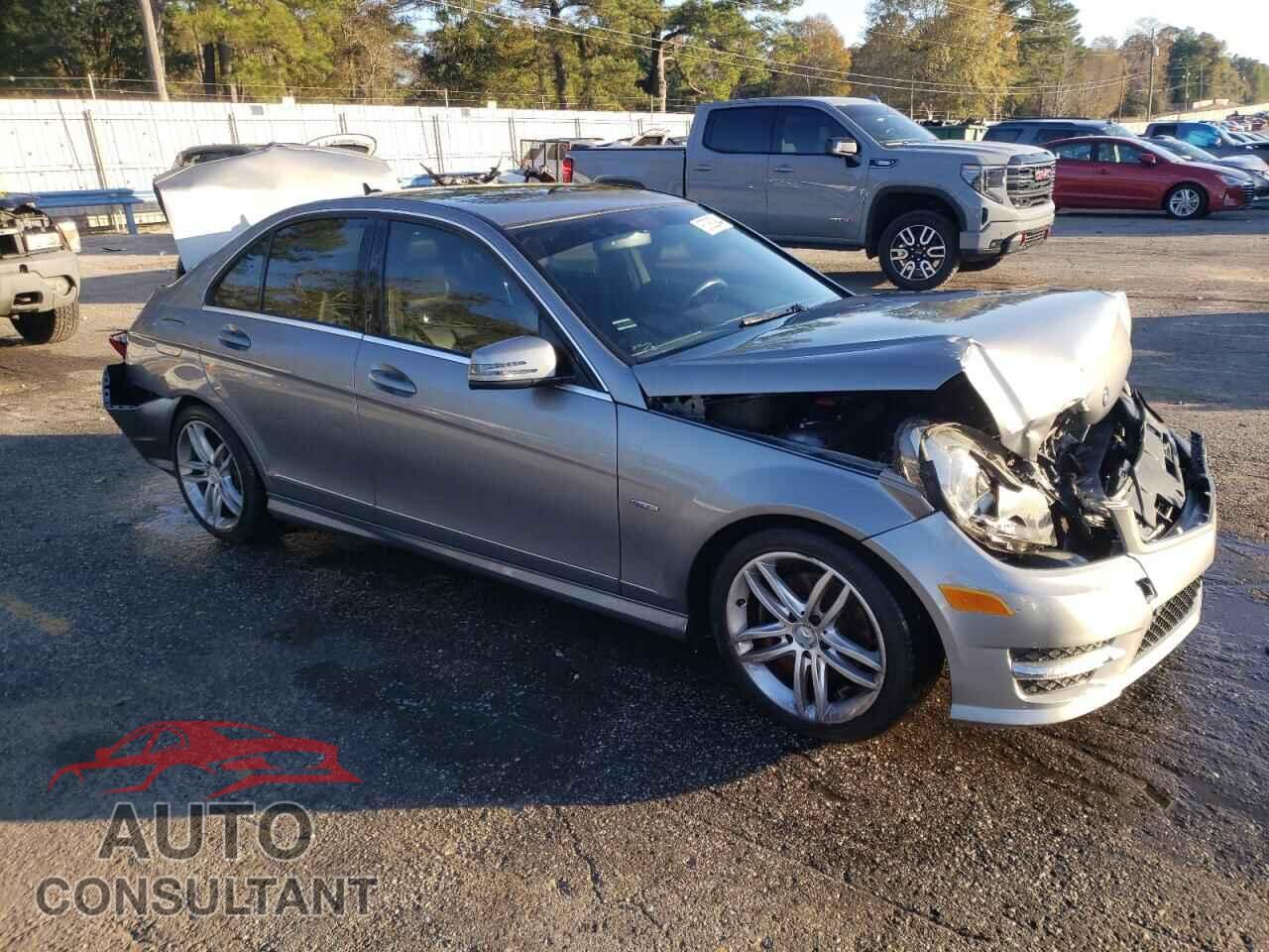 MERCEDES-BENZ C-CLASS 2012 - WDDGF4HBXCA606856