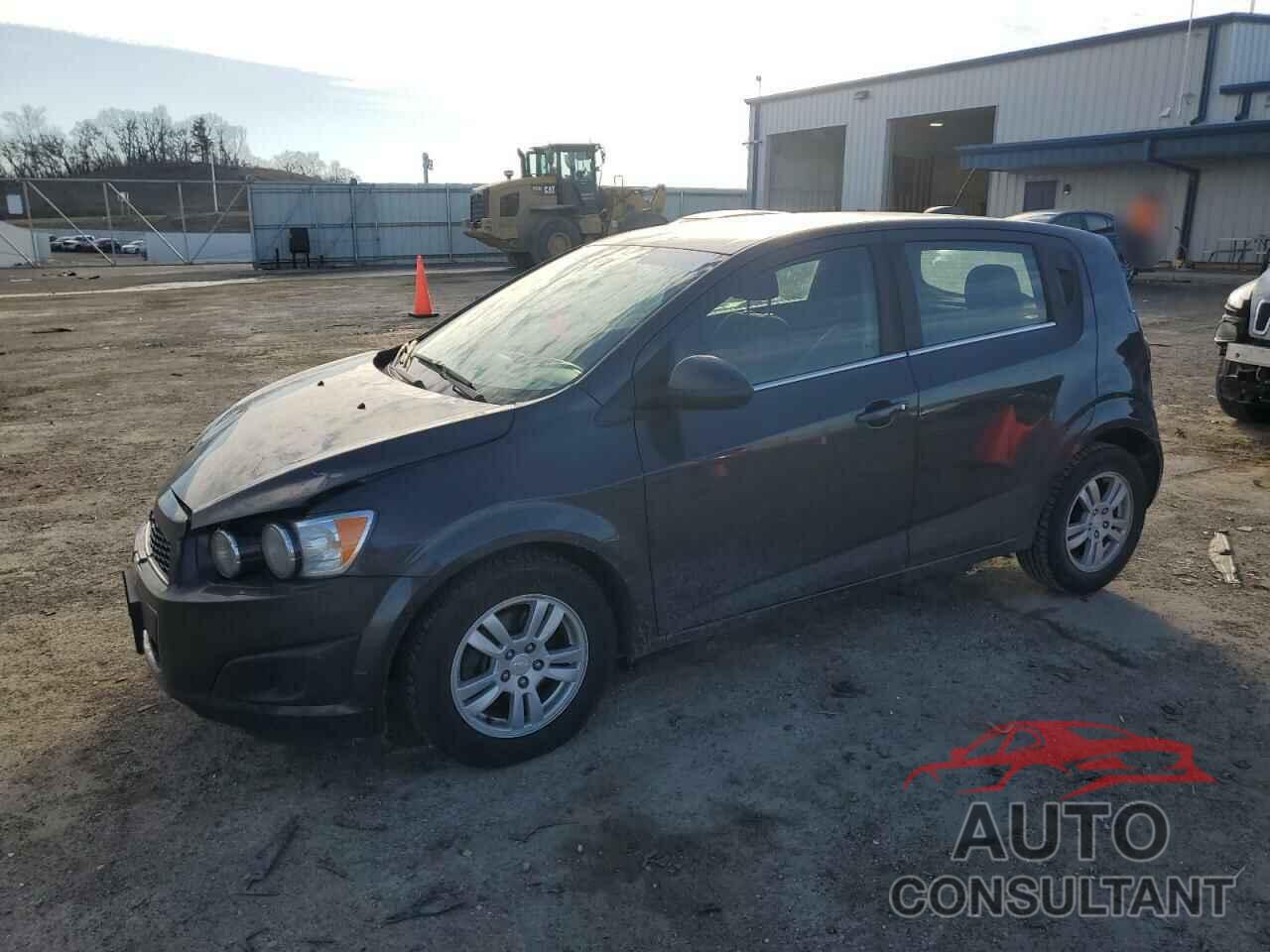 CHEVROLET SONIC 2015 - 1G1JC6SH9F4197665