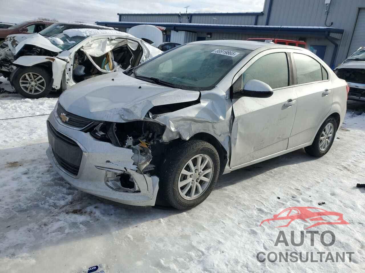 CHEVROLET SONIC 2018 - 1G1JD5SH5J4123675